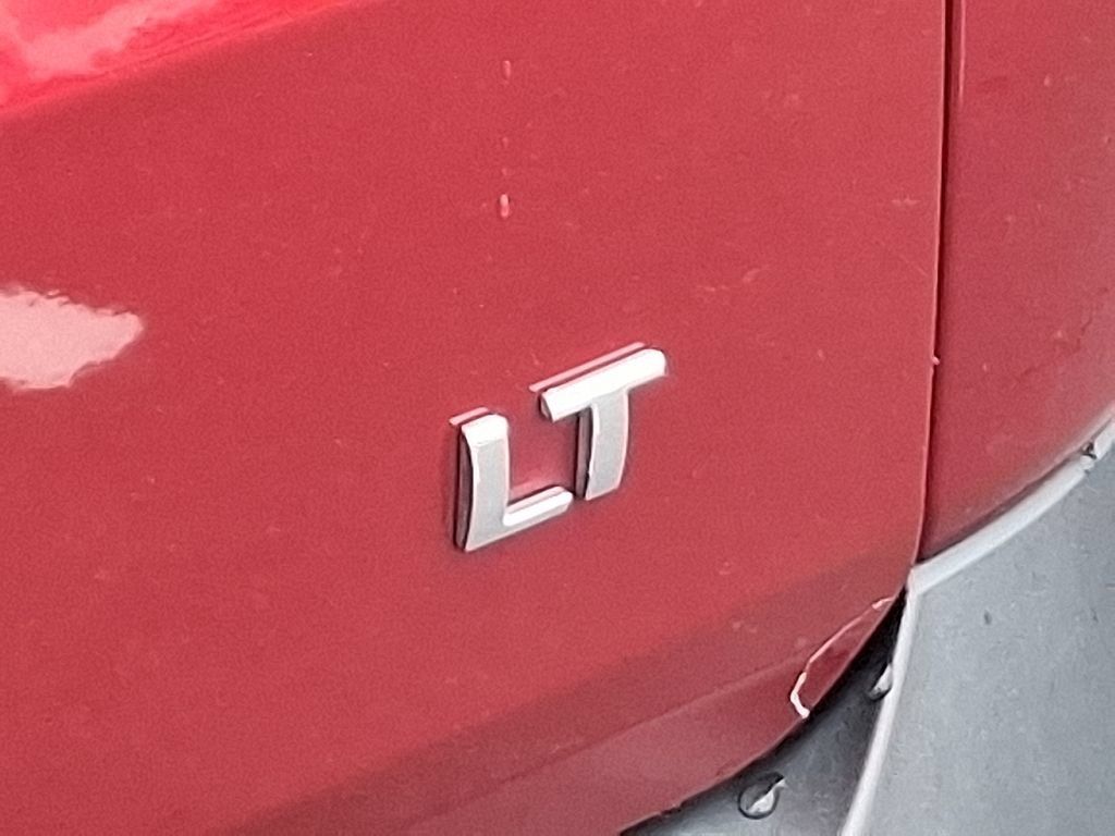 Certified 2021 Chevrolet Traverse LT FWD image 33