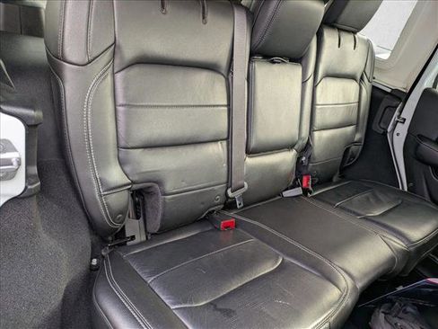 Used 2018 Jeep Wrangler Unlimited Sahara image 18