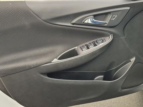 Used 2023 Chevrolet Malibu LT image 16