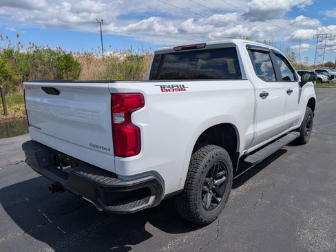 Used 2021 Chevrolet Silverado 1500 Custom Trail Boss AWD/4WD image 9