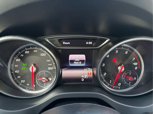 Used 2017 Mercedes-Benz CLA 250 4MATIC image 24