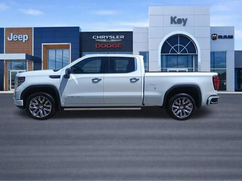 Used 2026 GMC Sierra 1500 Denali w/ Denali Reserve Package AWD/4WD image 2