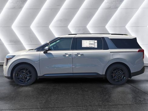 New 2026 Kia Carnival SX Prestige FWD image 2