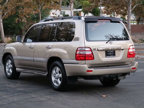 Used 2003 Toyota Land Cruiser image 4