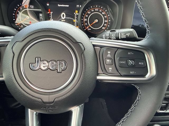 New 2026 Jeep Wrangler Unlimited Sahara w/ Whitecap Package AWD/4WD image 16