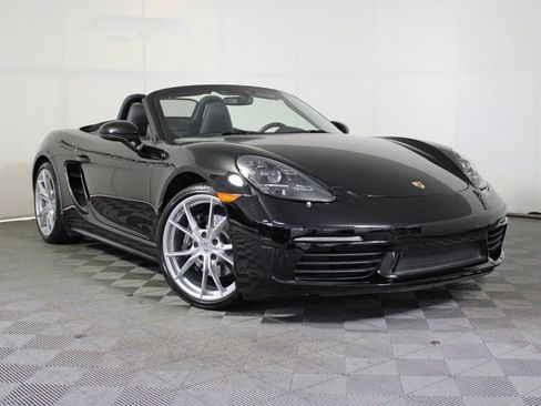 Used 2021 Porsche 718 Boxster image 9