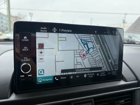 Certified 2025 Honda Pilot Touring image 20