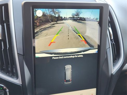 Used 2022 Ford Edge SE w/ Black Appearance Package image 25