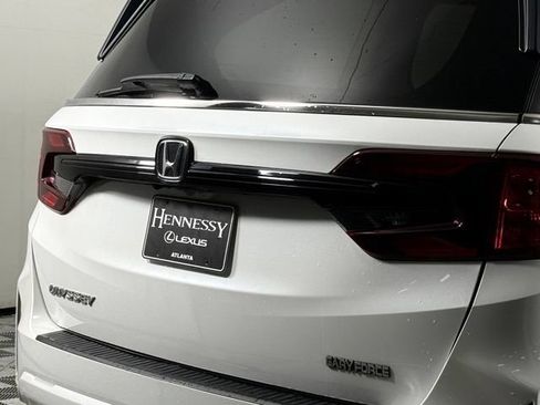 Used 2025 Honda Odyssey EX-L image 17