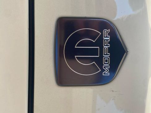 Used 2009 Dodge Challenger R/T RWD image 37