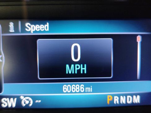 Used 2019 Buick Encore Essence image 6