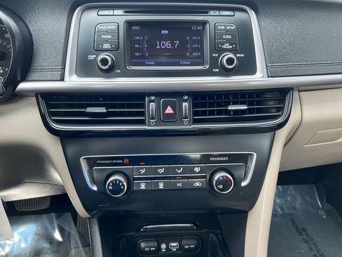 Used 2016 Kia Optima LX w/ LX Convenience Package image 19
