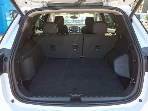 Used 2023 Chevrolet Equinox LT AWD/4WD image 32