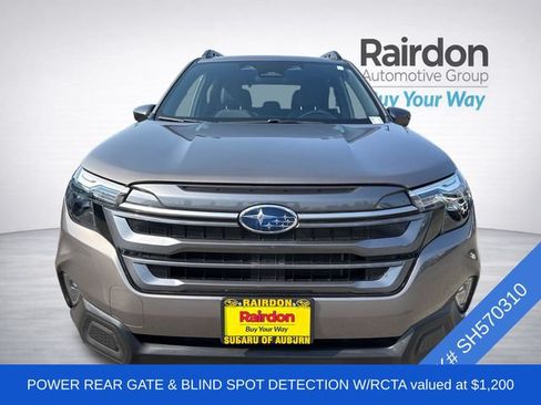 Used 2025 Subaru Forester Premium AWD/4WD image 2