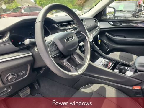 Used 2023 Jeep Grand Cherokee L Laredo w/ Luxury Tech Group I AWD/4WD image 16