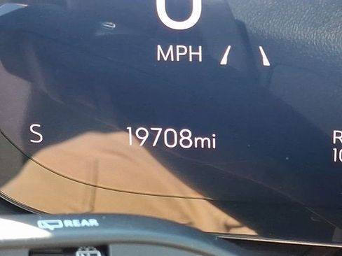 Certified 2025 Buick Envision Sport Touring AWD/4WD image 18