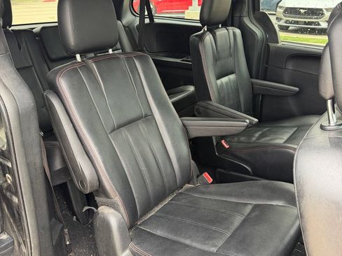 Used 2019 Dodge Grand Caravan GT FWD image 13