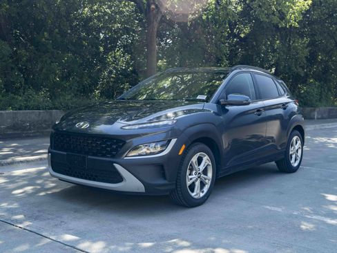 Used 2022 Hyundai Kona SEL FWD image 5