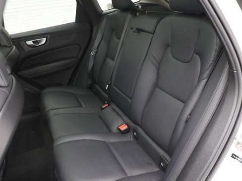 Used 2024 Volvo XC60 B5 Plus w/ Protection Package Premier image 11