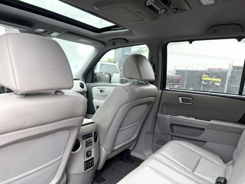 Used 2013 Honda Pilot Touring image 14