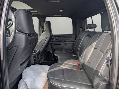 New 2024 RAM 2500 Limited AWD/4WD image 16