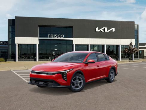 New 2025 Kia K4 LXS image 1