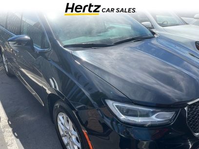 Used 2023 Chrysler Pacifica Touring-L