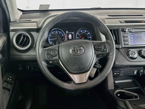 Used 2018 Toyota RAV4 LE w/ All Weather Liner Package AWD/4WD image 17
