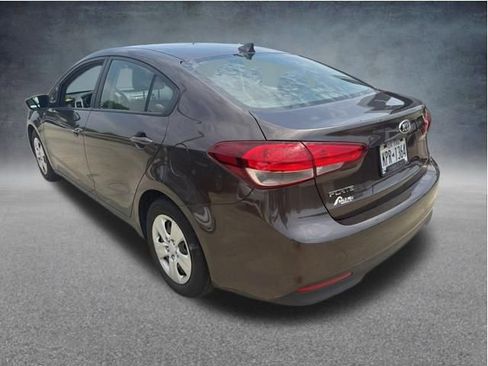 Used 2017 Kia Forte LX FWD image 33