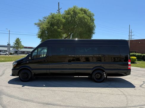 Used 2016 Mercedes-Benz Sprinter 3500 image 6