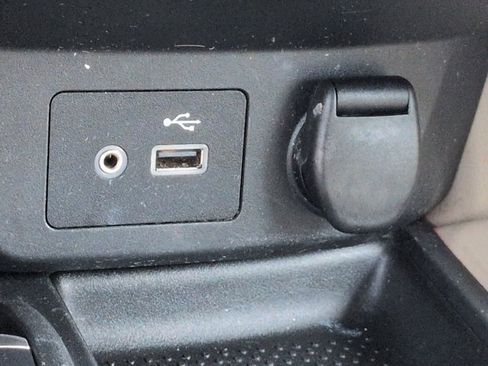 Used 2019 Nissan Rogue SL w/ Premium Package FWD image 24