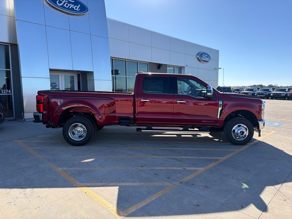 New 2027 Ford F350 Lariat w/ Lariat Premium Package AWD/4WD image 11
