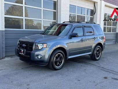 Used 2011 Ford Escape XLT w/ 202A Rapid Spec Order Code