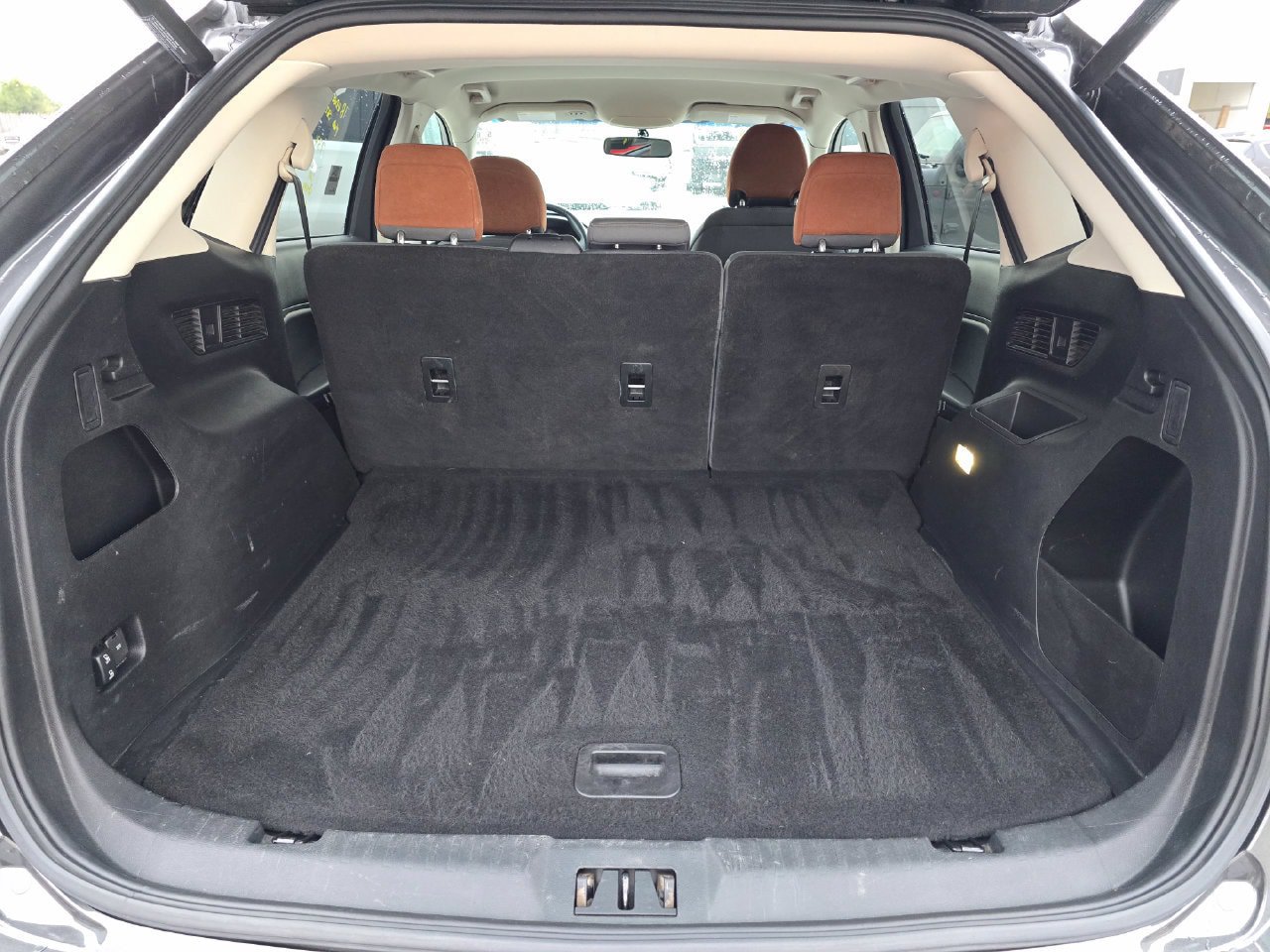 Used 2018 Ford Edge SEL w/ Equipment Group 201A FWD image 24