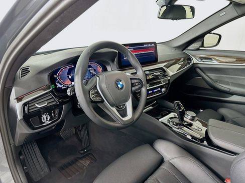 Certified 2023 BMW 540i w/ Premium Package image 9