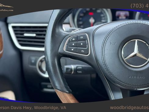 Used 2018 Mercedes-Benz GLS 450 4MATIC image 22