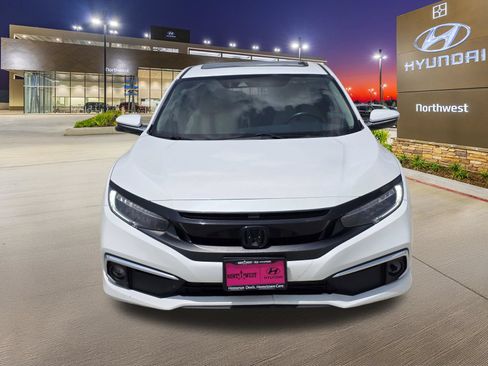 Used 2019 Honda Civic Touring image 5
