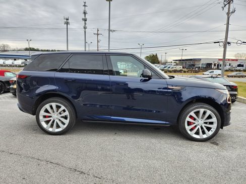 Certified 2023 Land Rover Range Rover Sport SE Dynamic image 6