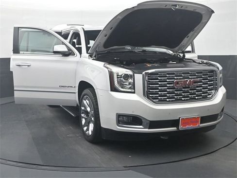 Used 2020 GMC Yukon Denali w/ Denali Ultimate Package image 37