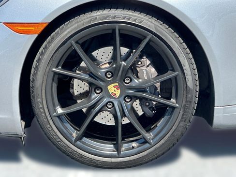 Used 2018 Porsche 911 Carrera RWD image 11