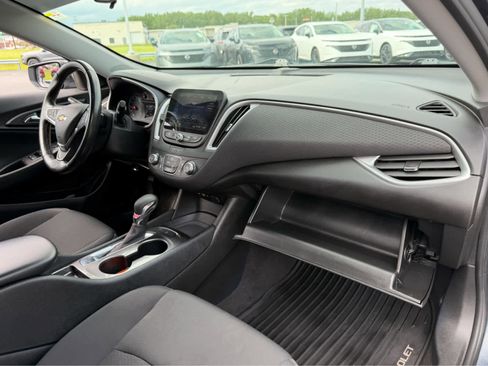Used 2021 Chevrolet Malibu RS w/ LPO, Convenience Package 2 FWD image 12