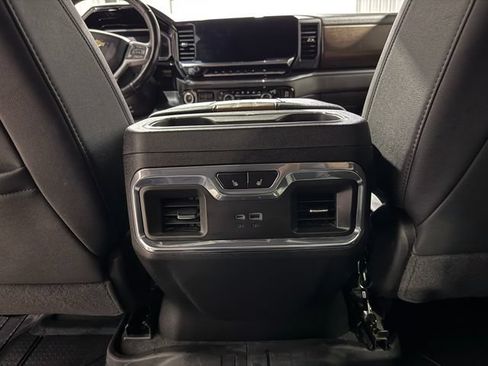 Used 2025 Chevrolet Silverado 1500 High Country AWD/4WD image 21