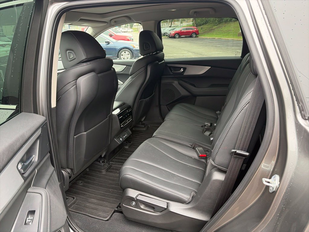 Certified 2024 Acura MDX w/ Technology Package AWD/4WD image 9