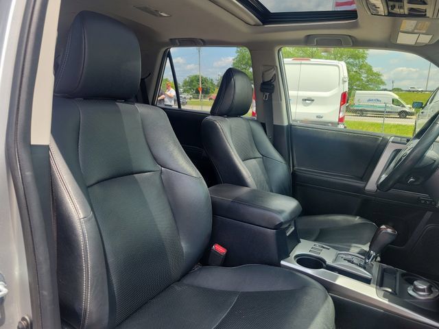 Used 2021 Toyota 4Runner Limited AWD/4WD image 22