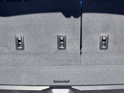 New 2026 GMC Yukon Denali w/ Denali Reserve Package image 16