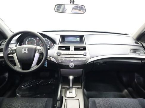 Used 2011 Honda Accord LX-P image 13