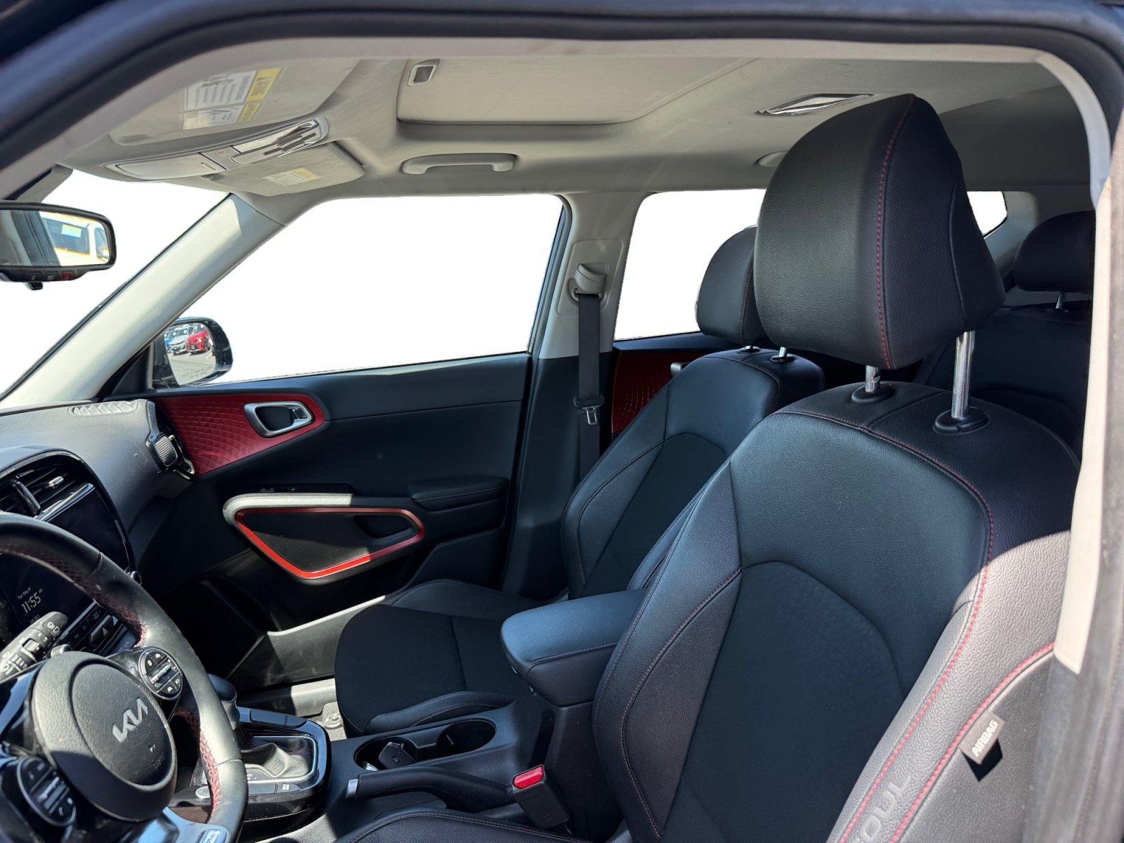 Used 2023 Kia Soul GT-Line FWD image 10