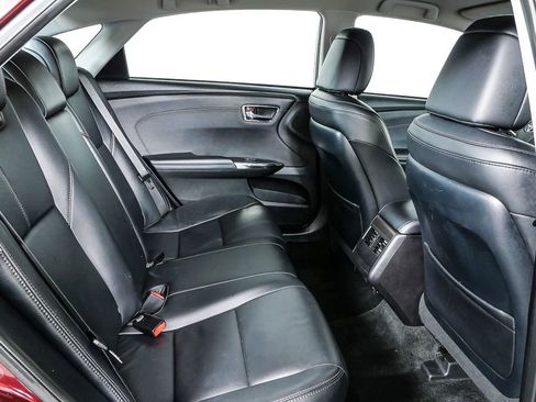 Used 2017 Toyota Avalon XLE image 19