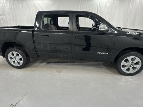 Used 2021 RAM 1500 Big Horn AWD/4WD image 2