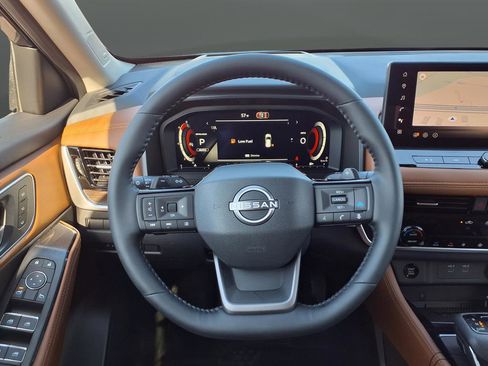 New 2026 Nissan Rogue Platinum w/ Platinum Premium Package image 16